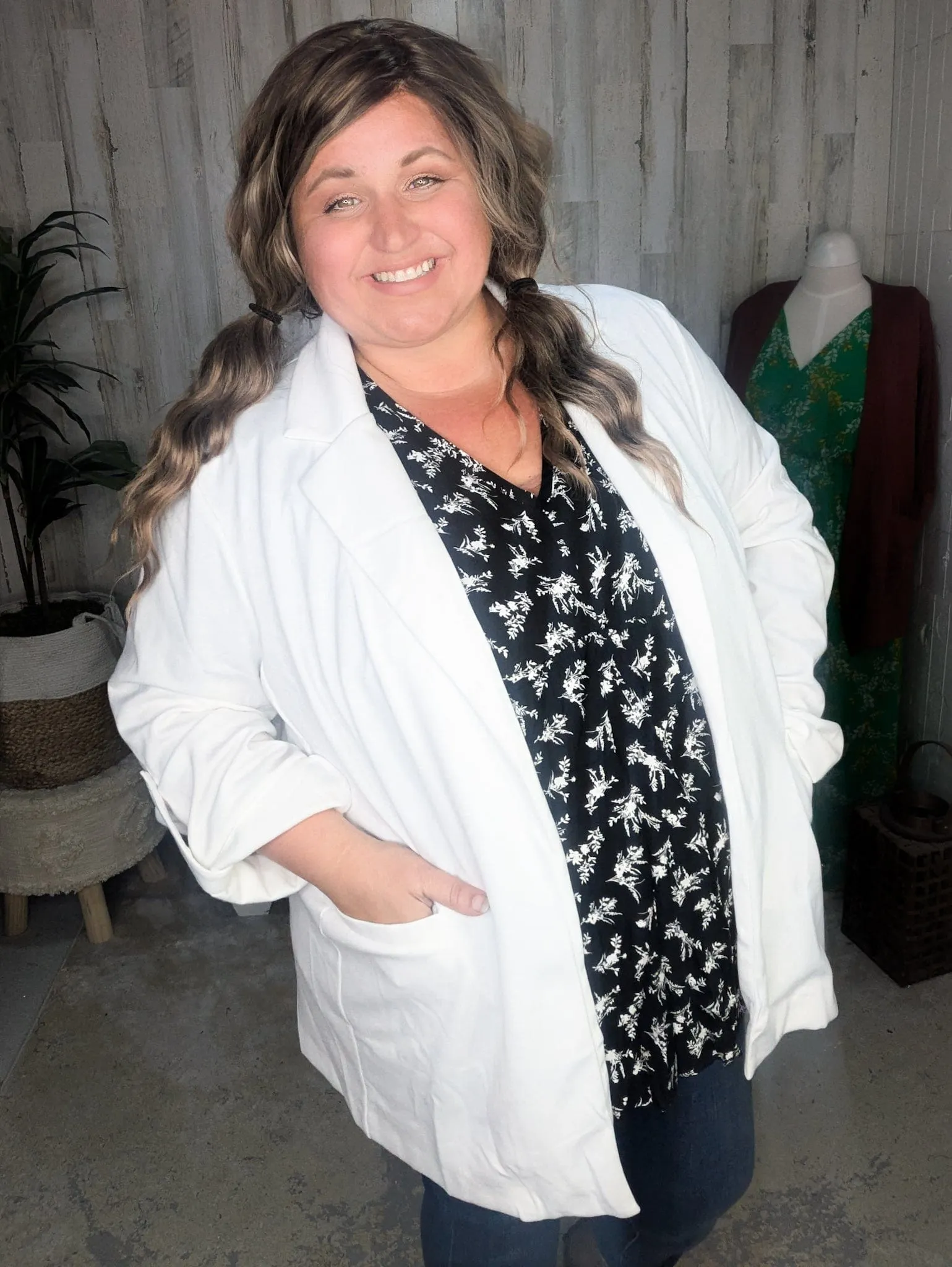 Darby Collared Blazer w/Pockets   Stretch (2 Colors)