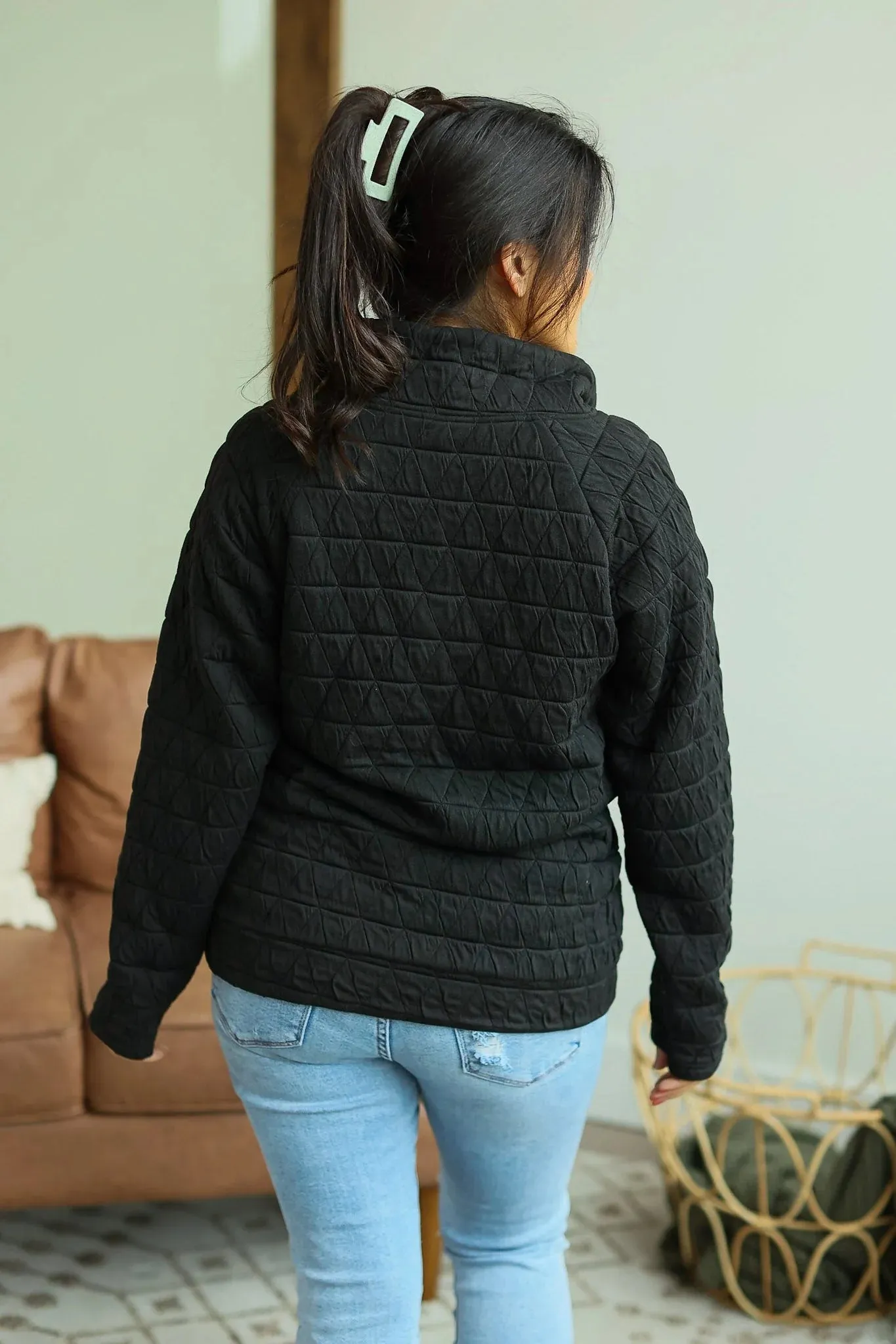 Geometric Button Snap Pullover (Black)