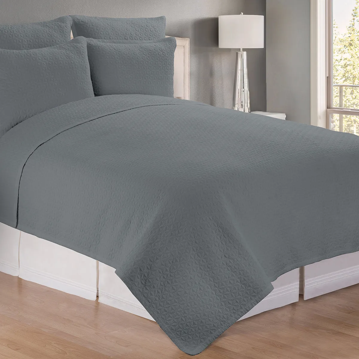 Manchester Quilt Set