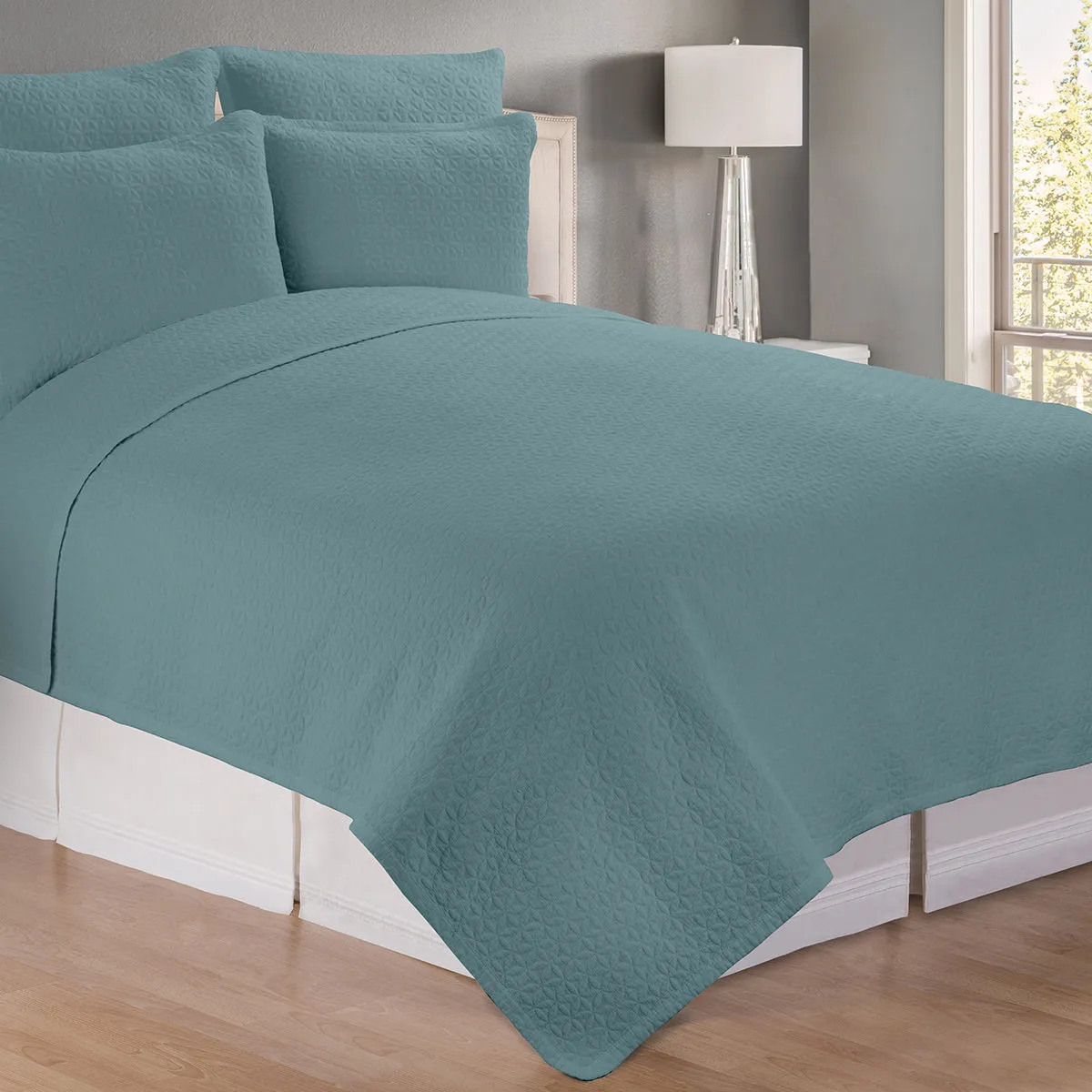 Manchester Quilt Set